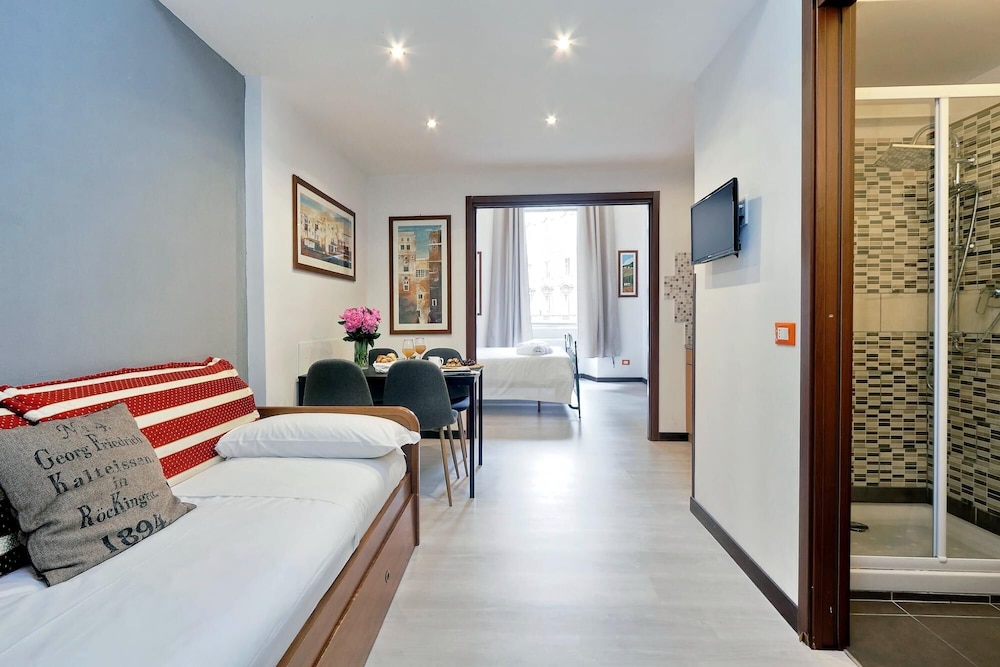 Luxury Apartments Piazza Cavour — 4-Star Luxury Hotel in Rome, Italy
