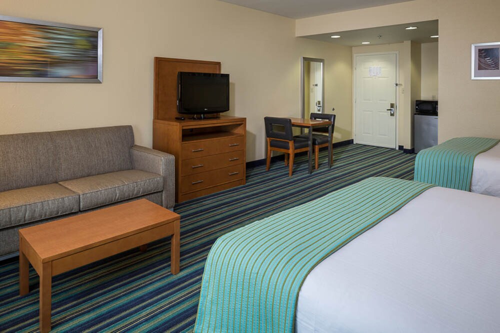 Holiday Inn Express Clermont by IHG - photo 10