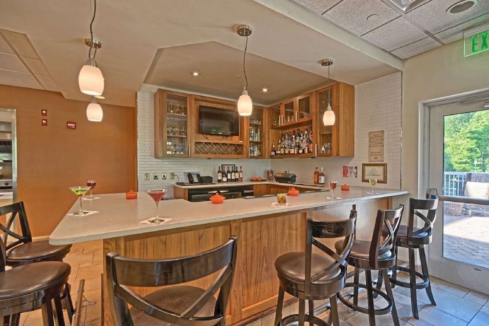 Hilton Garden Inn Mt. Laurel - photo 37
