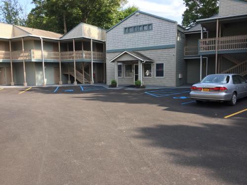 Town House Inn - photo 58