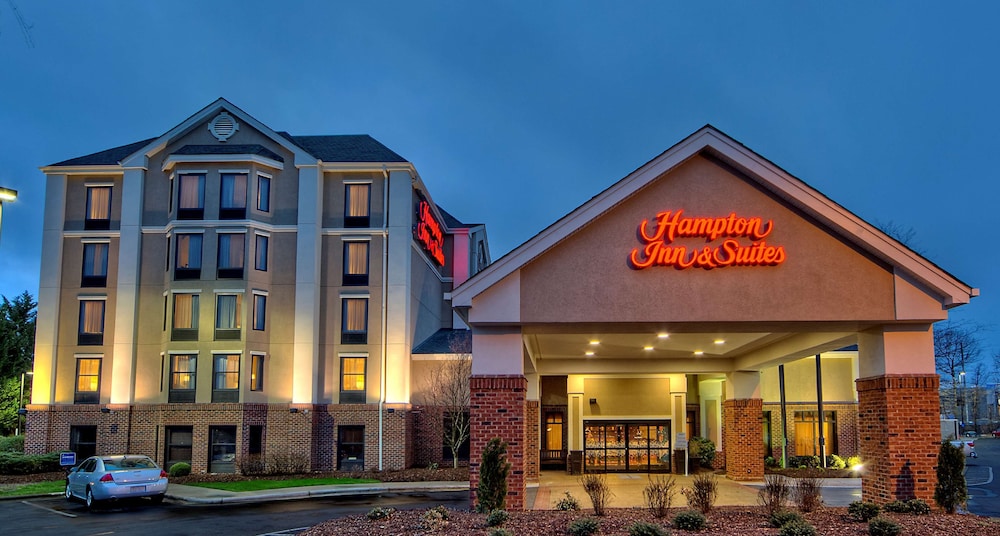 Hampton Inn & Suites Asheville Airport - featured photo