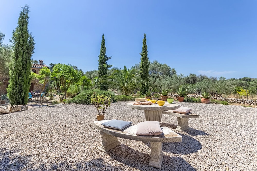 Casa Pina — 4-Star Luxury Hotel in Costitx, Spain