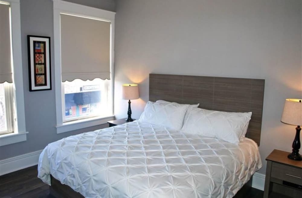 Cornerstone Inn - photo 2