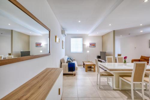 Sliema Spacious Apartment — 4-Star Luxury Hotel in Sliema, Malta