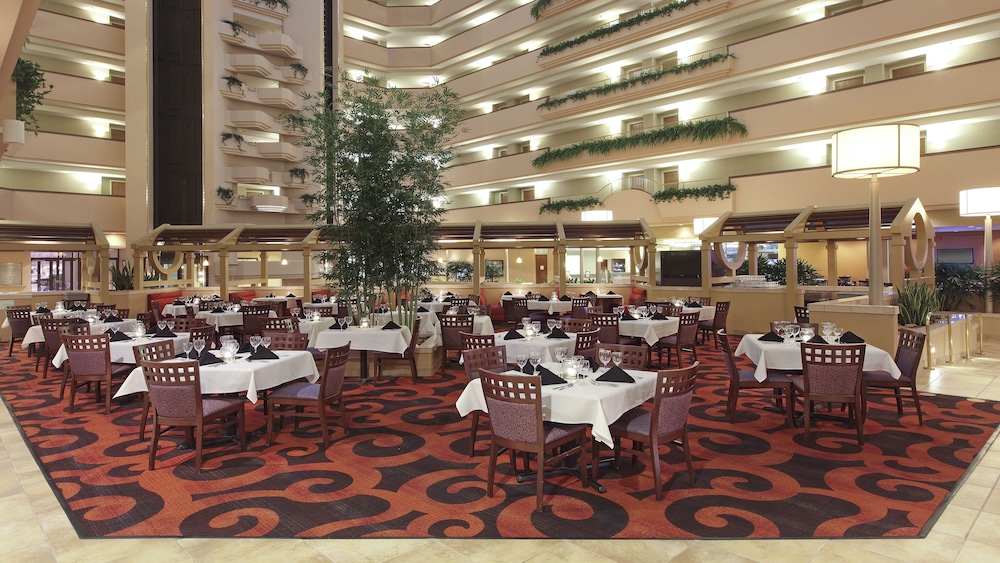 Holiday Inn Springdale Fayetteville Area by IHG - photo 38