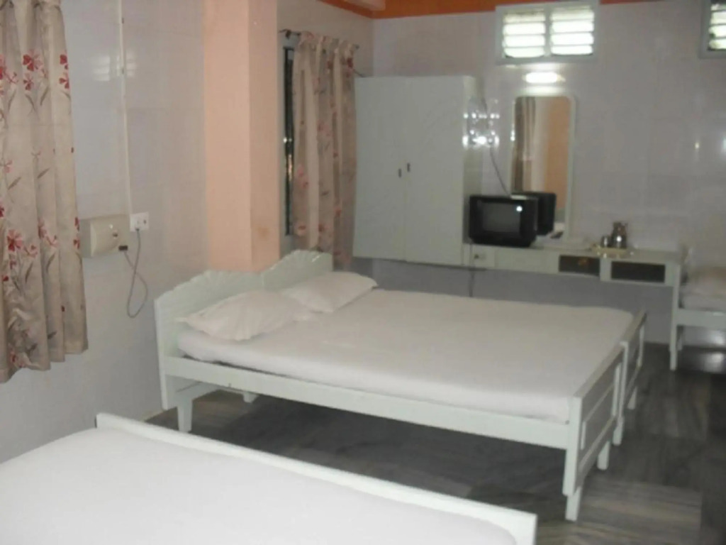 Vpn Hotel — Negapatam — photo 3