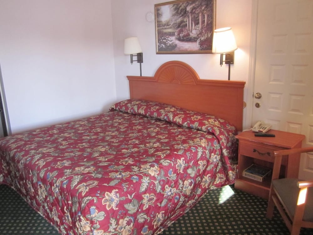 Westmont Inn Lakeland - photo 7