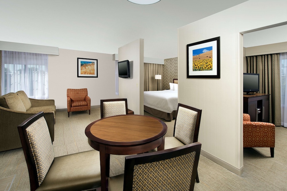 Hampton Inn Kansas City The Legends - photo 12
