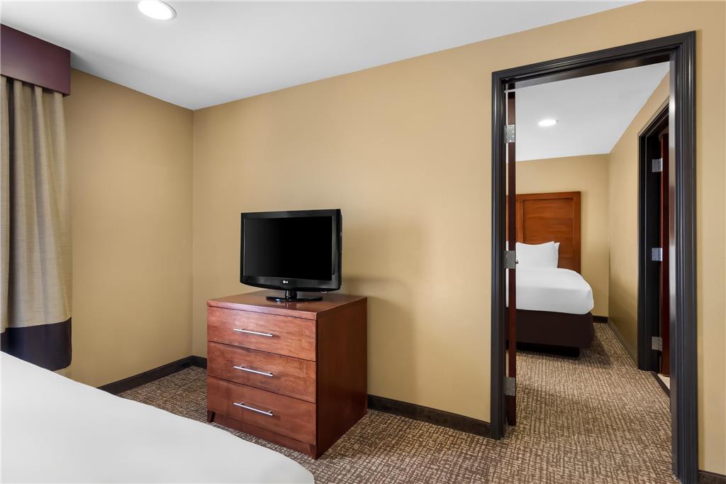 Comfort Suites Yukon SW Oklahoma City - photo 26
