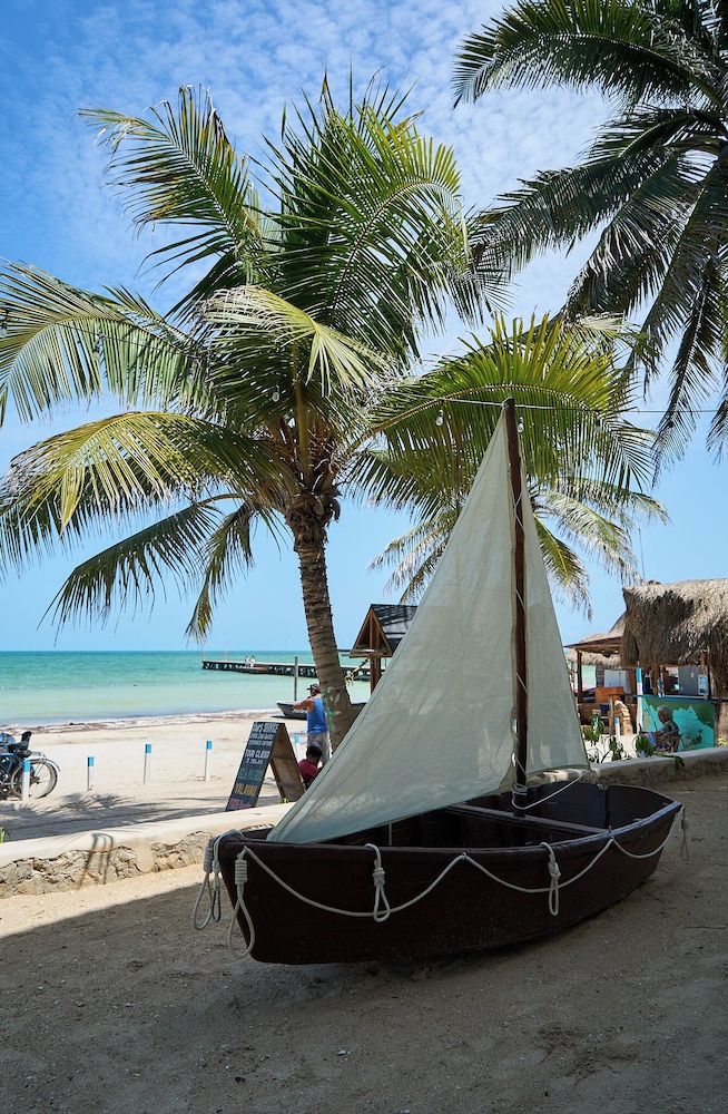 El Faro Beach Front by ÓOL Hotels in Isla Holbox, Mexico