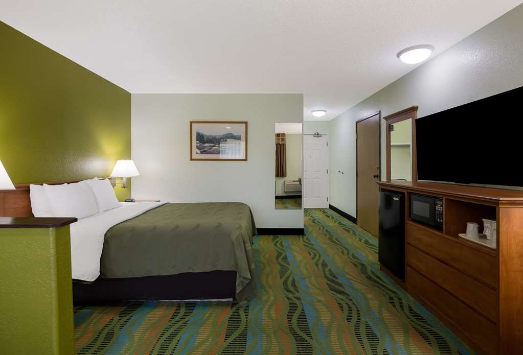 Quality Inn & Suites Medford Airport - photo 19