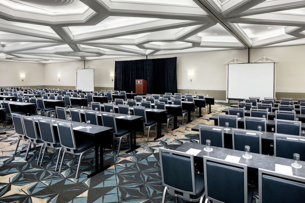 DoubleTree by Hilton Nashua - photo 36
