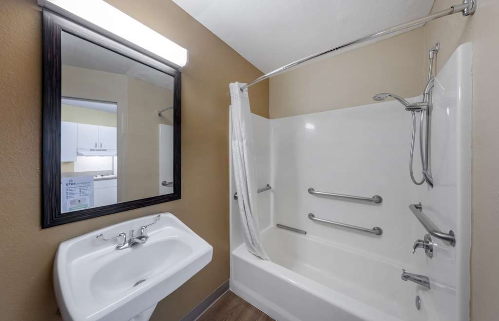 Extended Stay America Suites Orange County Katella Ave - photo 42