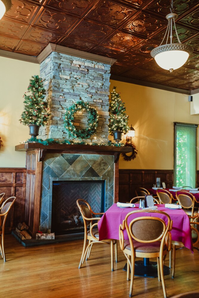The Hotel Belvidere - photo 26