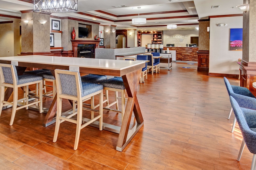 Hampton Inn Van Buren - photo 20