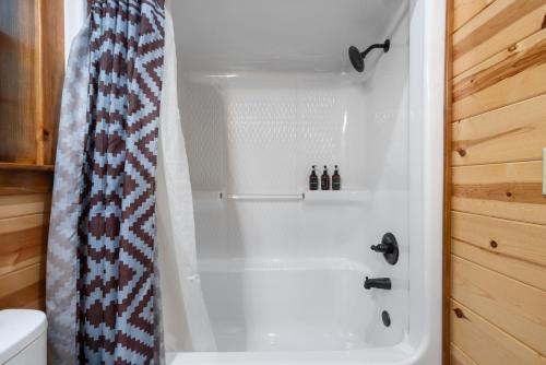 Runnin’ Moon in Broken Bow, United States