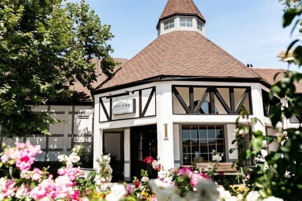 Vinland Hotel and Lounge — hotel in Solvang