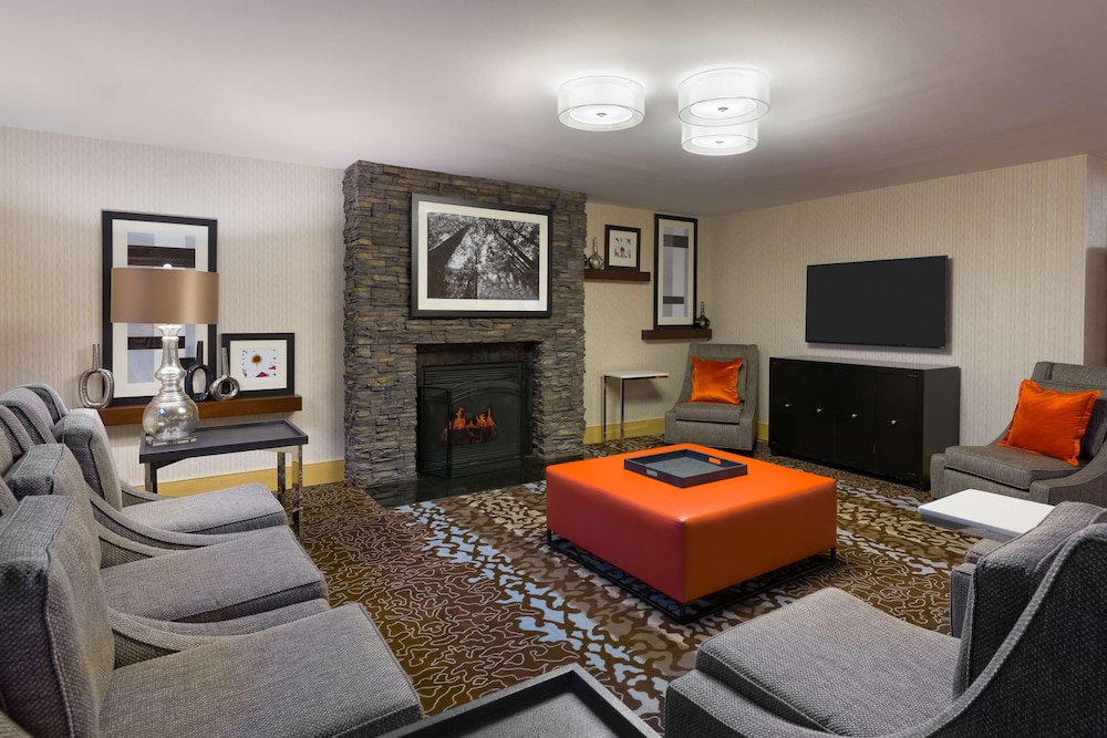 Hampton Inn Danbury - photo 3