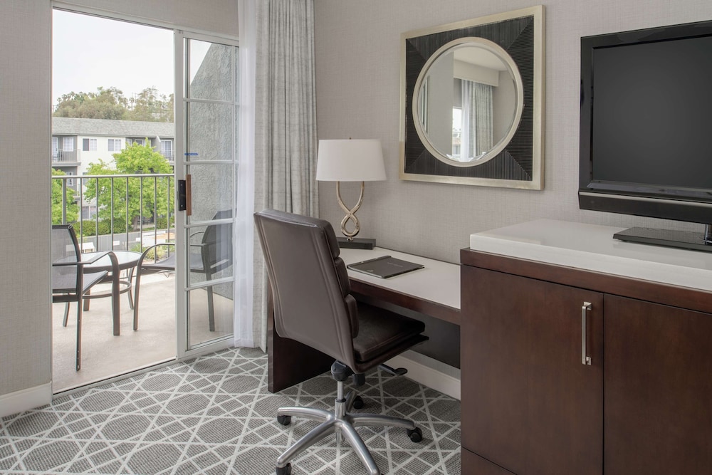 Hilton San Diego Del Mar - photo 21