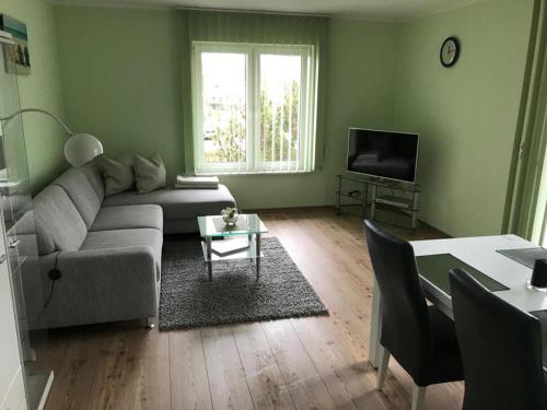 Ostseebrise Wohnung 12 im Haus Stranddistel komfortable Ferienwohnung im 1 OG fur 3 Personen in Zingst — 4-Star Luxury Hotel in Zingst, Germany