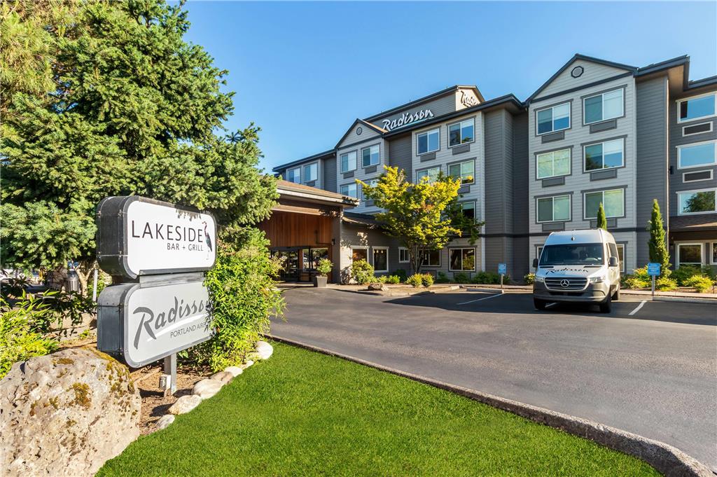 Radisson Hotel Portland Airport - photo 9