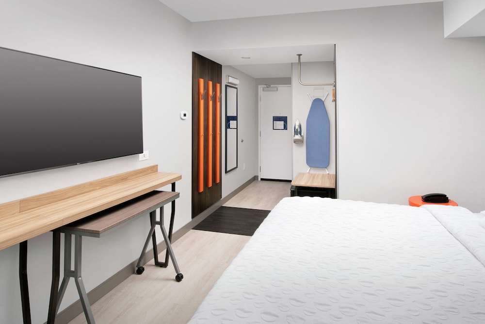 Tru by Hilton Louisville East - photo 7