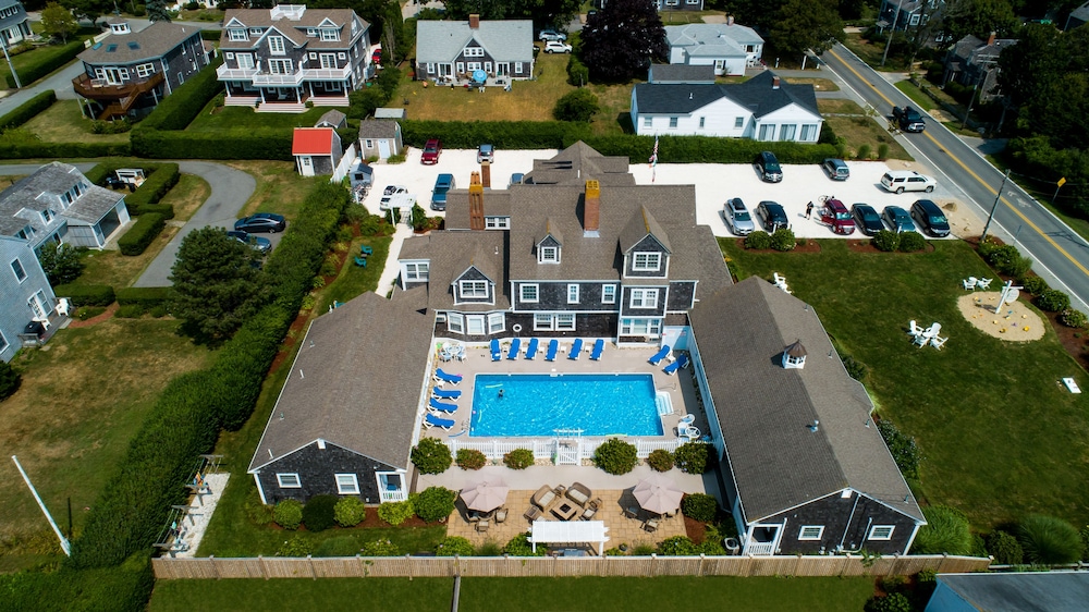 Beach Breeze Inn - photo 53