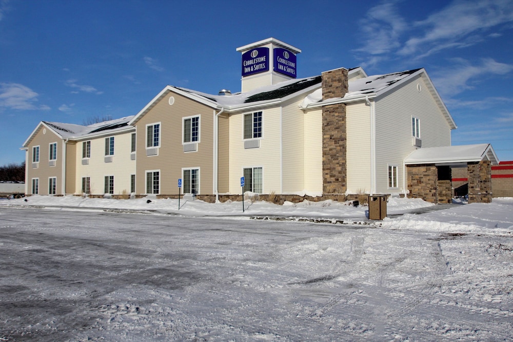 Cobblestone Inn & Suites Carrington — hotel in Carrington