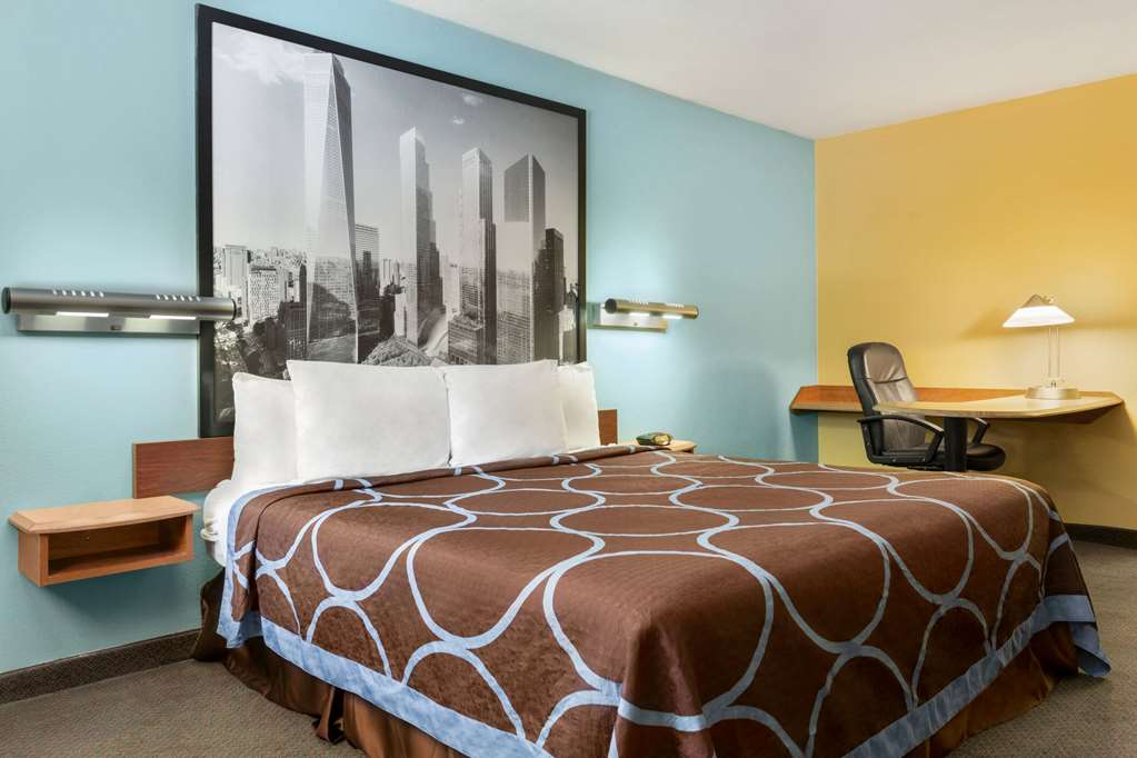 Super 8 by Wyndham Findlay - photo 9