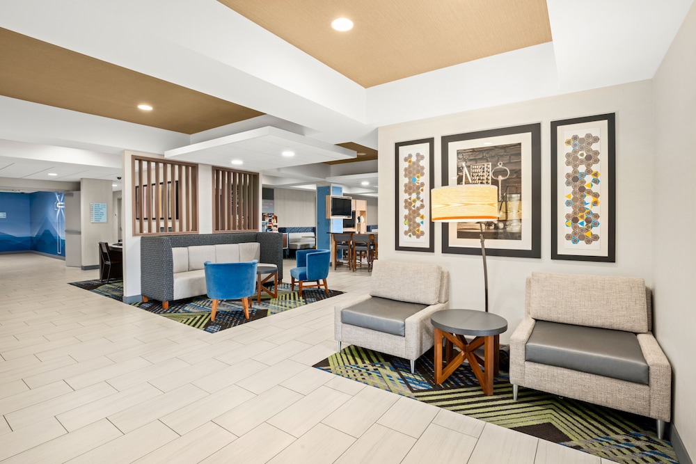 Holiday Inn Express & Suites Marysville by IHG - photo 39