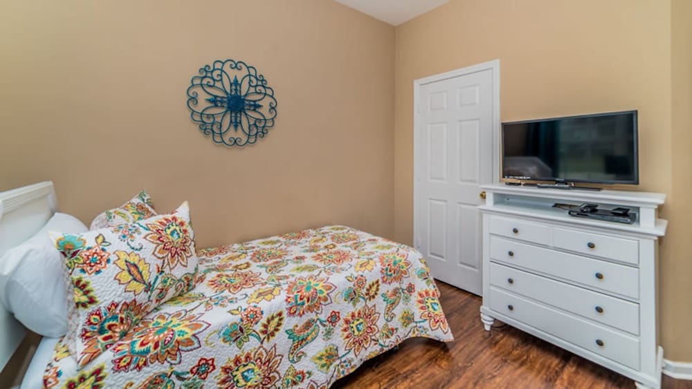 4 Bed in Windsor Palms Resort Steps to Disney - photo 11