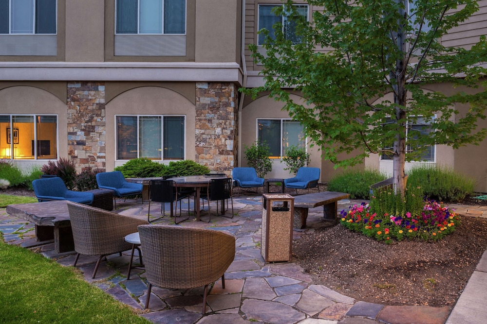 Hilton Garden Inn Bend - featured photo