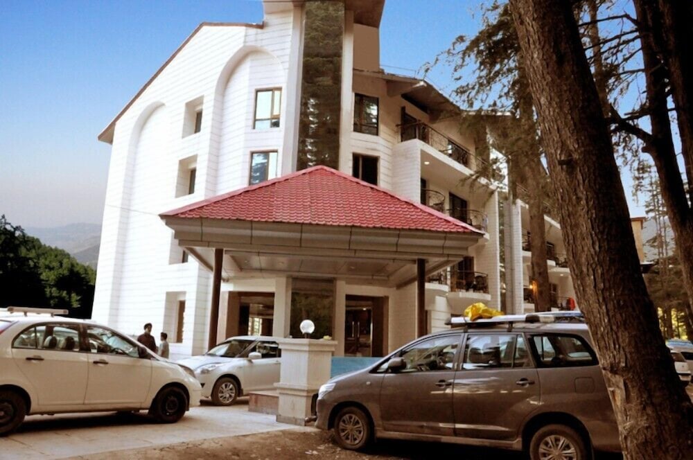 Hotel Trinetar Resorts - carbon neutral hotel in Batoti