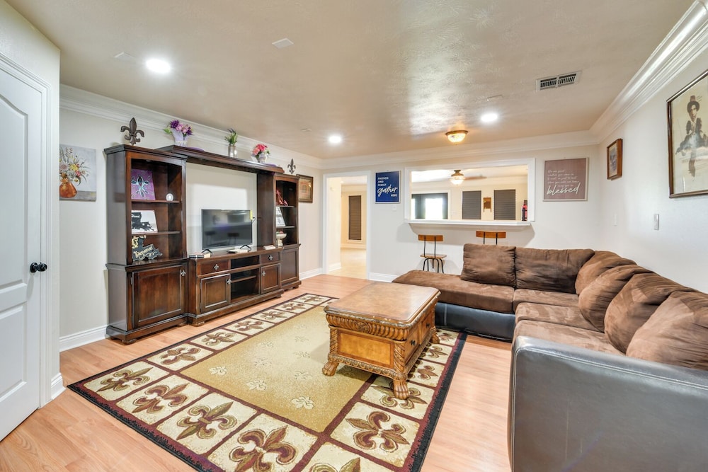 Group friendly Louisana Hideaway: Hunt & Fish