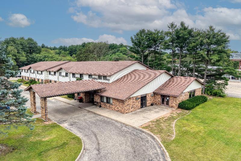 Wautoma Inn by OYO Near Airport WI 73 - photo 5