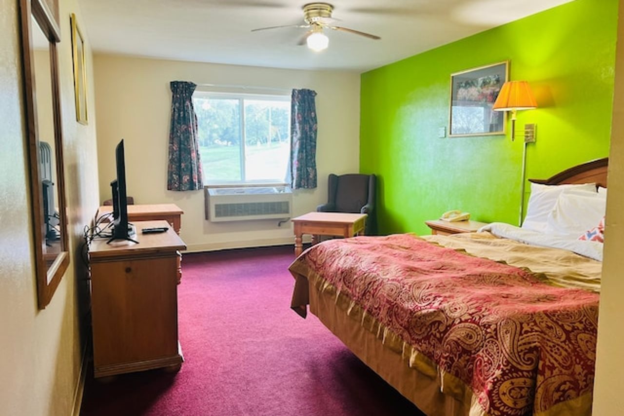 Villa Inn Motel - photo 8