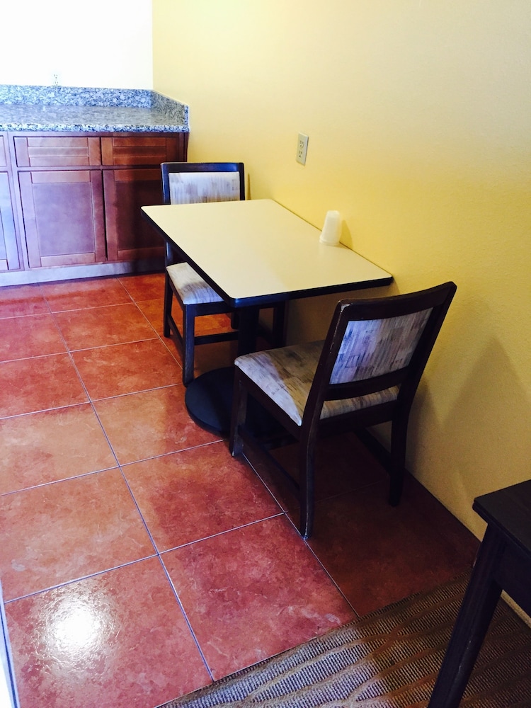 Mesa Oasis Inn & Motel - photo 7