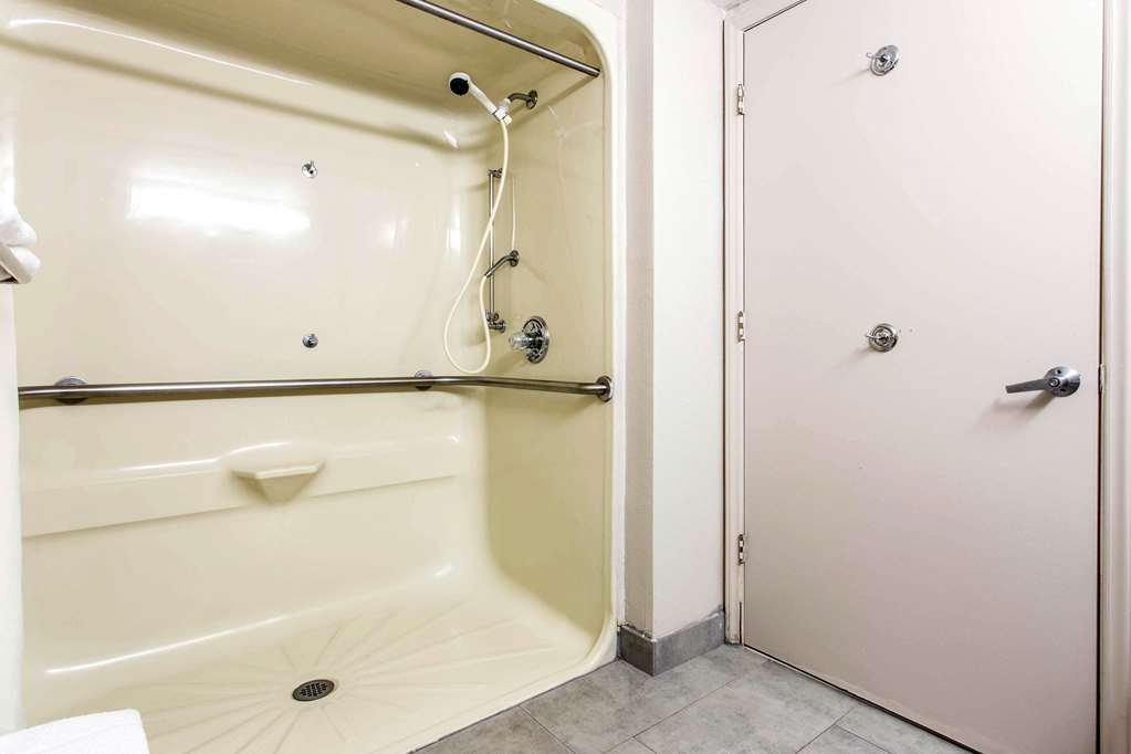 Quality Inn Fort Mill near Carowinds Blvd. - photo 15