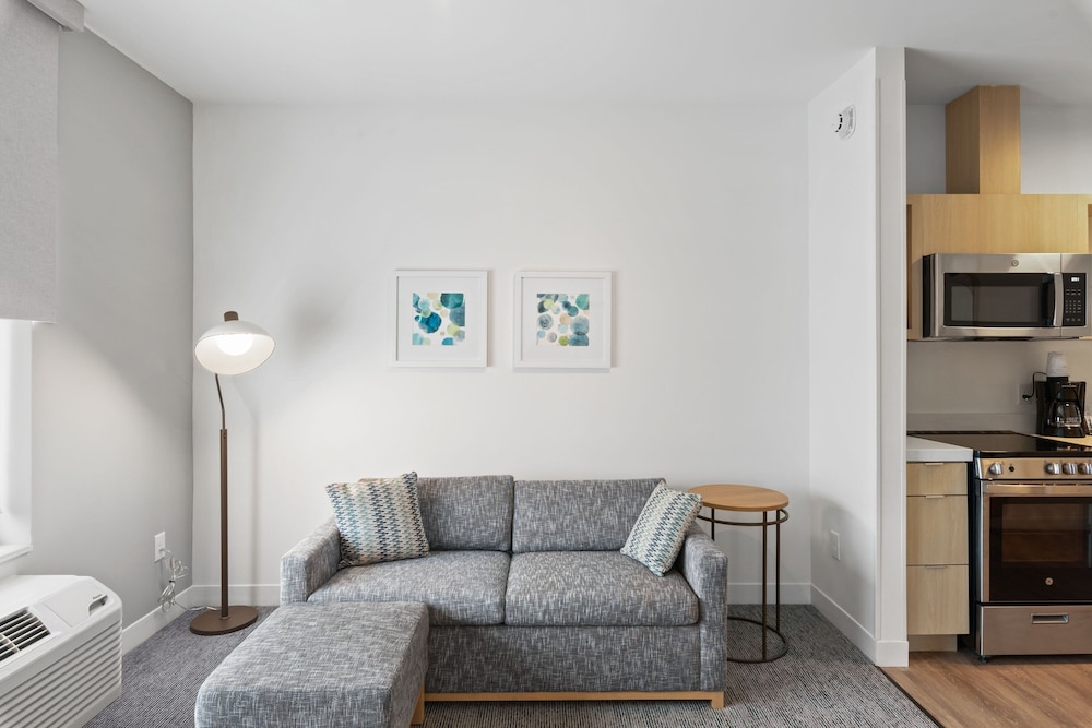 Towneplace Suites By Marriott White Hall - photo 9