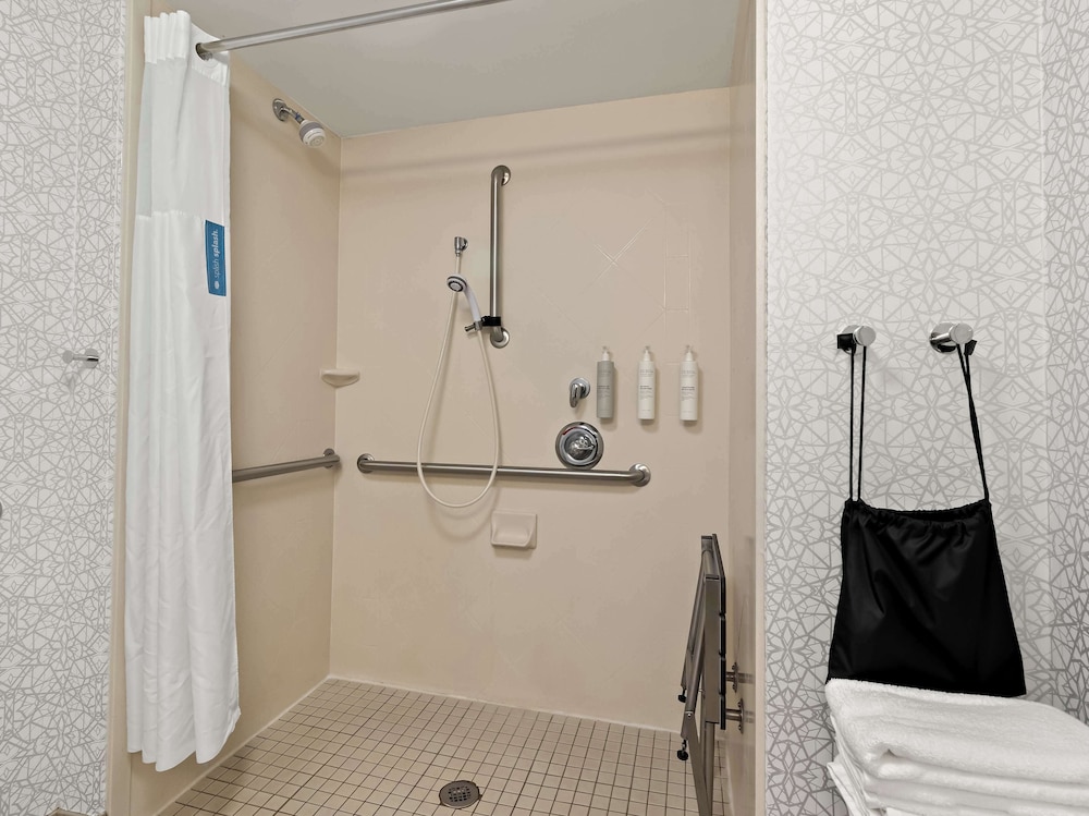 Hampton Inn Blytheville - photo 18