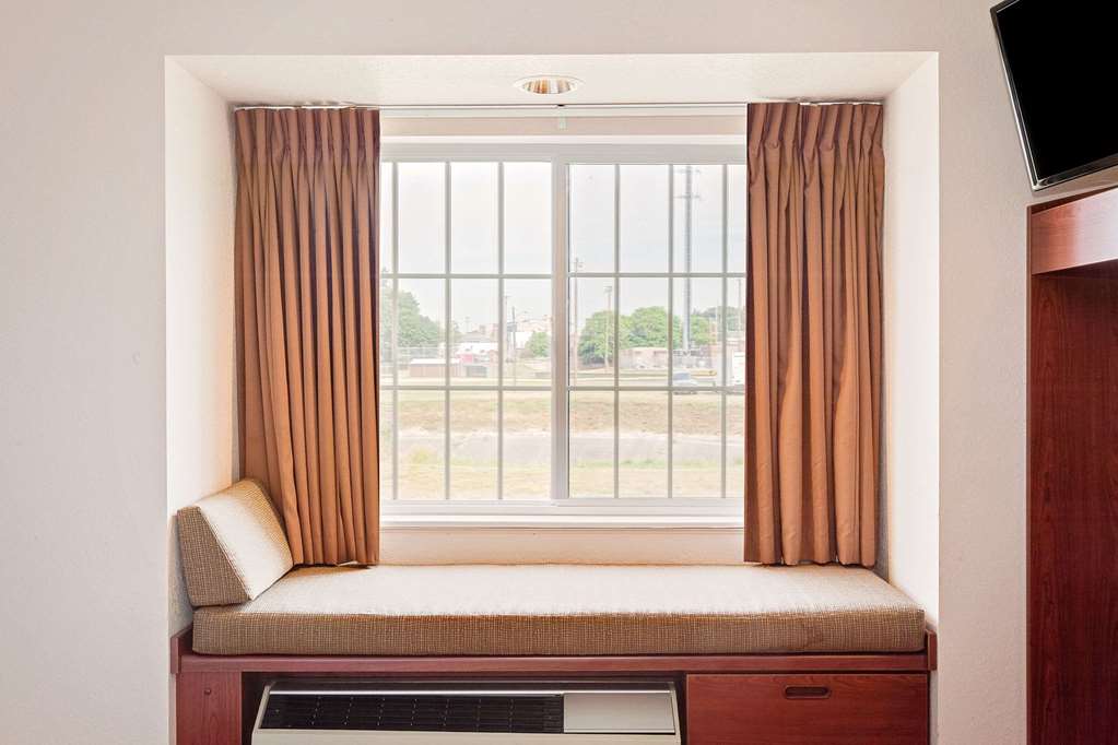 Microtel Inn & Suites by Wyndham Wellsville - photo 7
