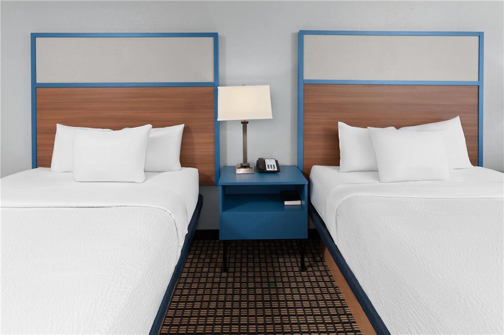 AmericInn by Wyndham Reedsburg - photo 14