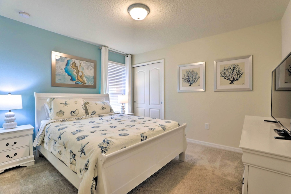 New Upscale 8BR Kissimmee Retreat with Private Pool Spa & Resort Amenities 7 Mi to Disney - photo 23