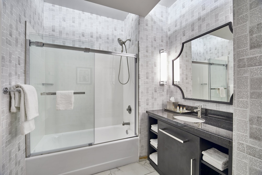 Hotel Indigo Cleveland Downtown by IHG - photo 25