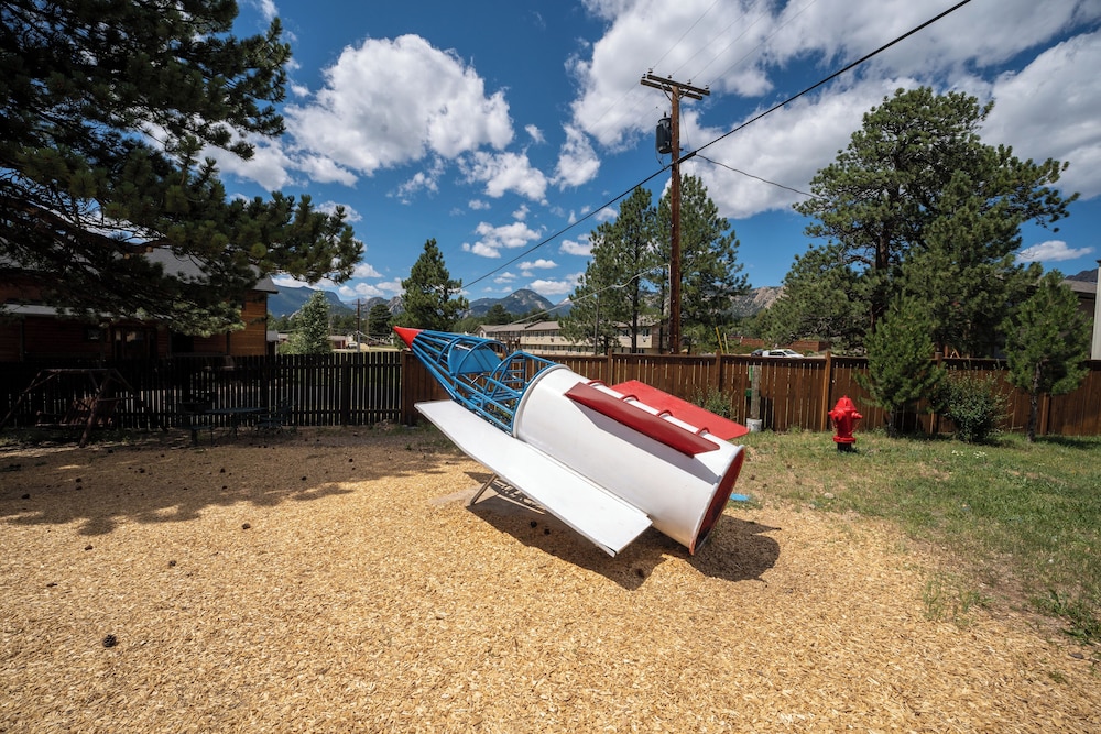 Hotel Estes - photo 64