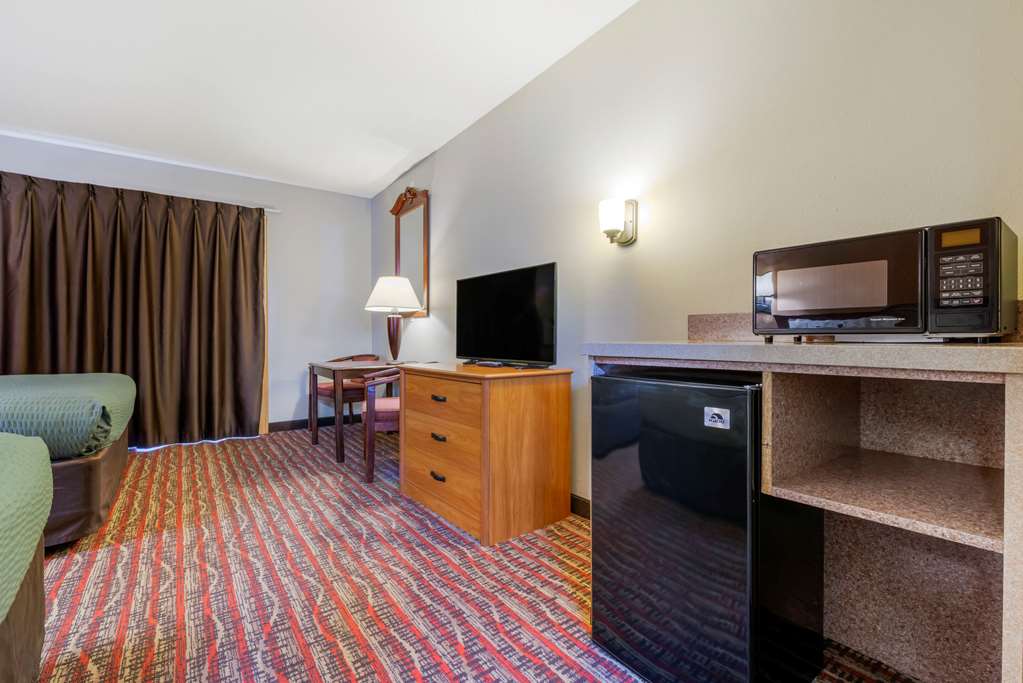 Econo Lodge Lakeview - photo 31