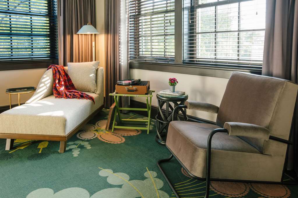 Hotel Clermont - photo 40