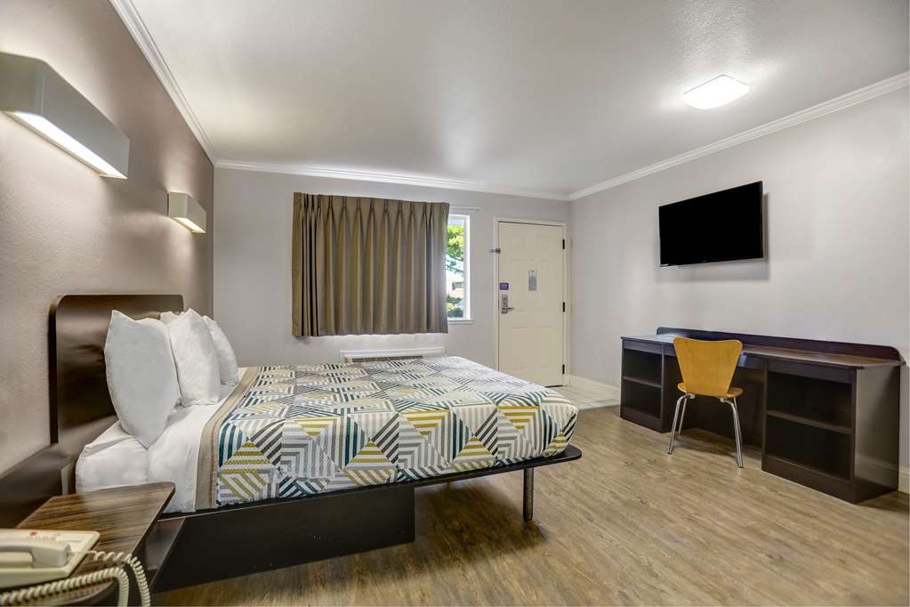 Motel 6 Lodi CA - photo 22