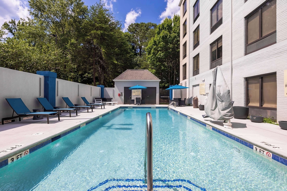 Hampton Inn & Suites Alpharetta Roswell - photo 43