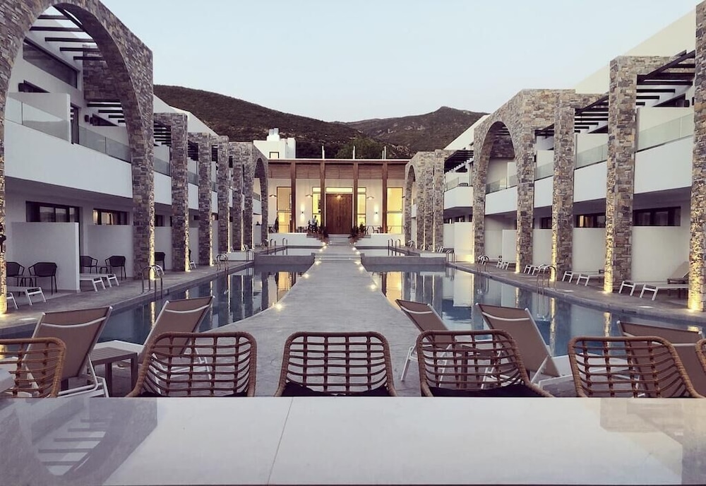 Cavo di Suites — Alimos — photo 2
